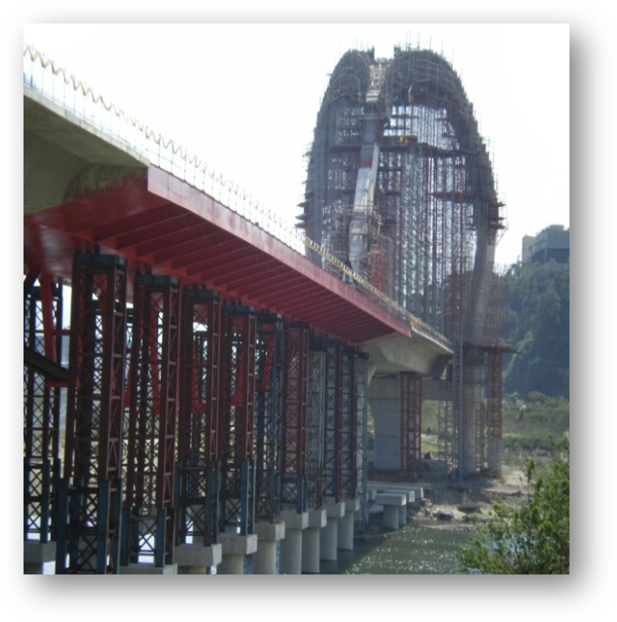 苗栗縣政府高鐵聯外道新建新港大橋